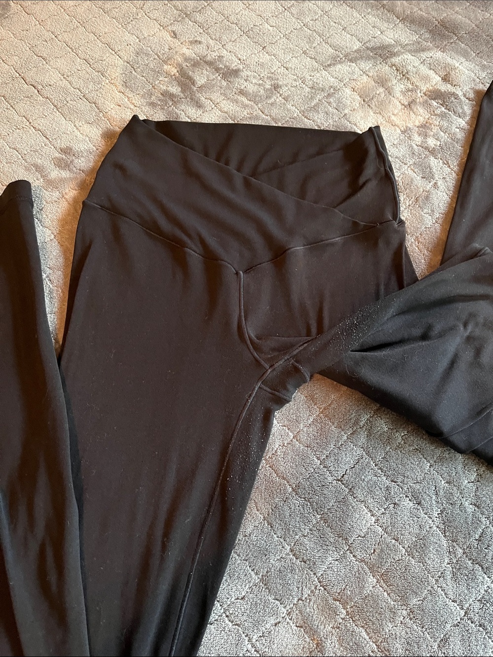 aerie Black crossover High-Waist Flare Leg Yoga‎ Pants - Picture 6 of 7